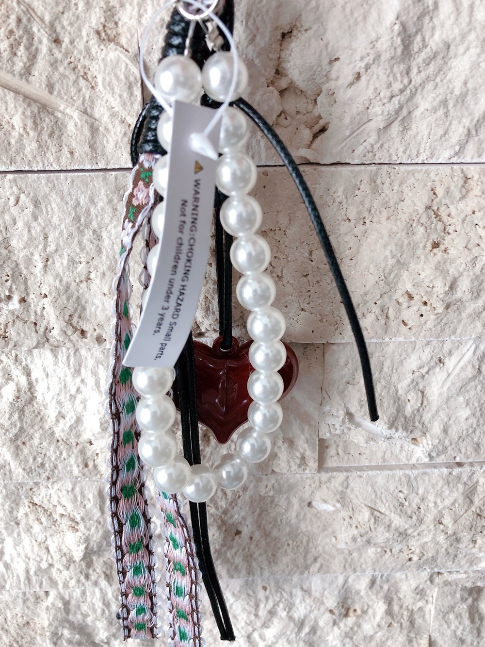 Bag charm key chain Red Heart with Pearl & Floral Tassels - Picture 6 of 6